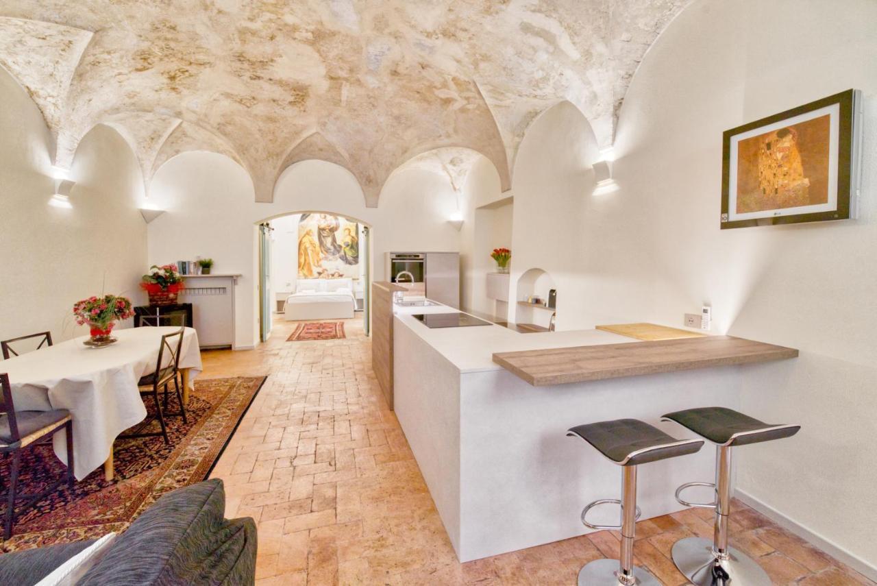 Апартаменты Il Loft Di Quintino Парма Экстерьер фото